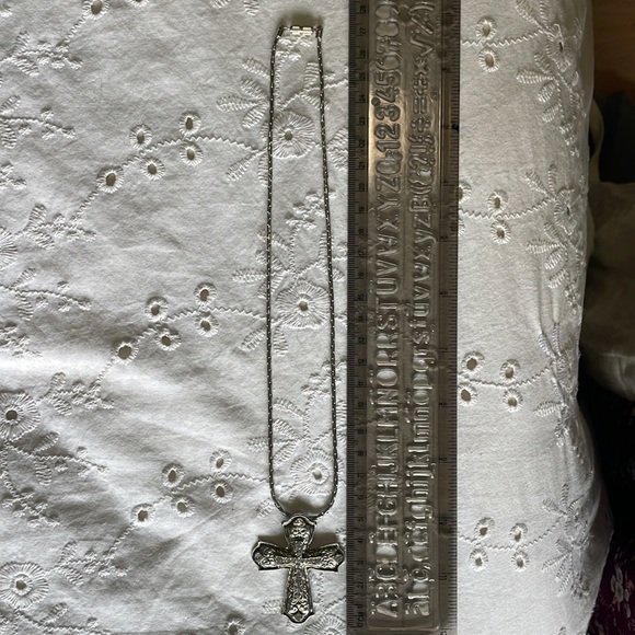 Vintage Silver Cross Necklace - Picture 6 of 7